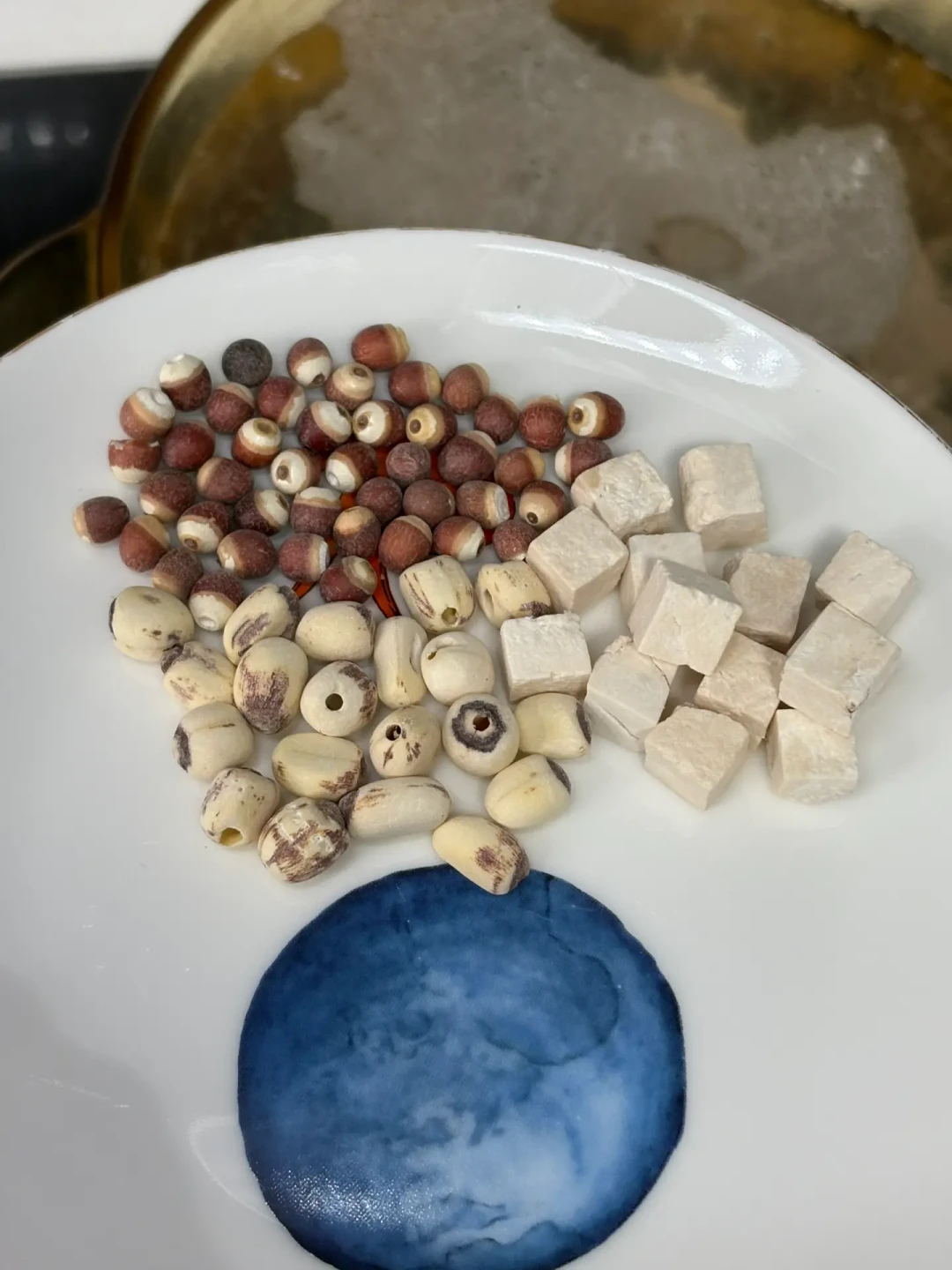 今日处暑逢出伏:银耳雪梨下锅前,先看一眼自己的舌苔