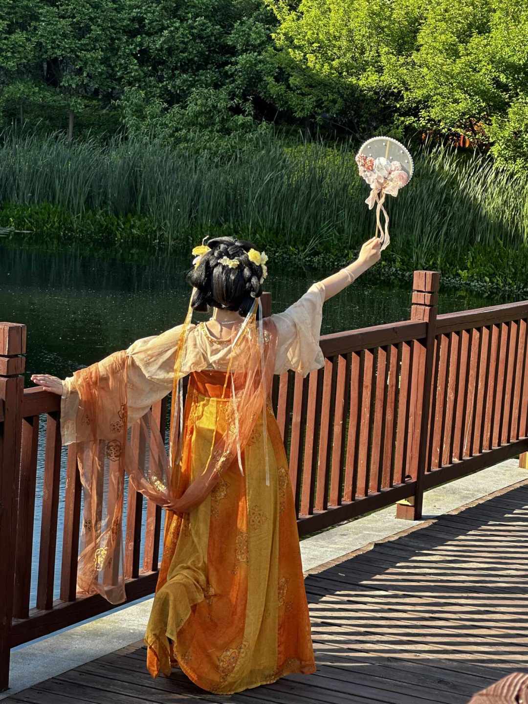 199元全包的唐风妆造,怎么有人是“人间富贵花”,有人却当场“换头”?