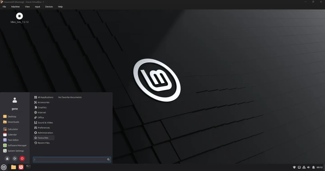 VirtualBox 在 Win11 上打不开、跑得巨慢？先别急着重装，查这三处开关