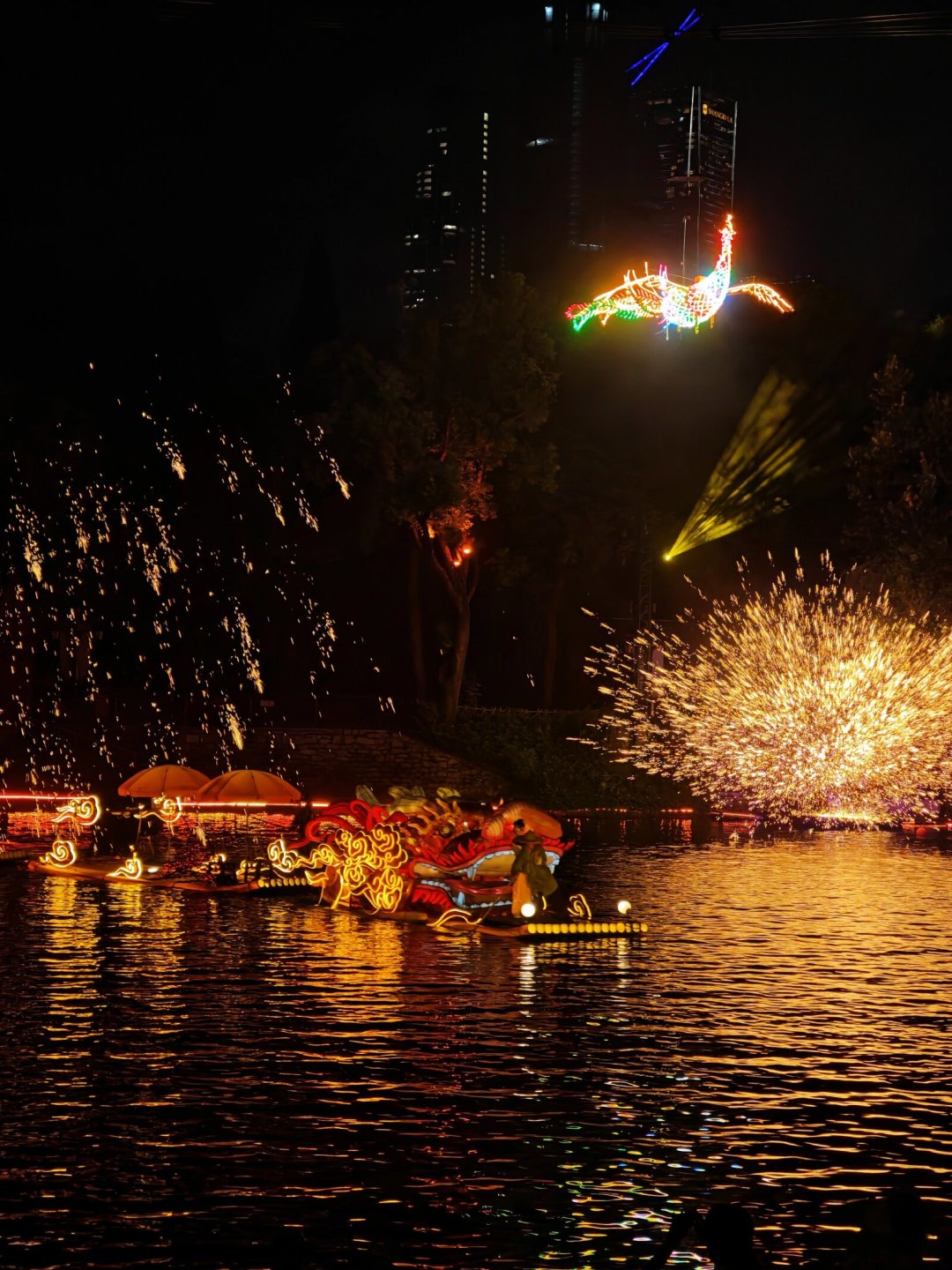 55元的夜场票怎么花才不亏：锦绣中华夜场倒推动线，含领票点和雨天Plan B