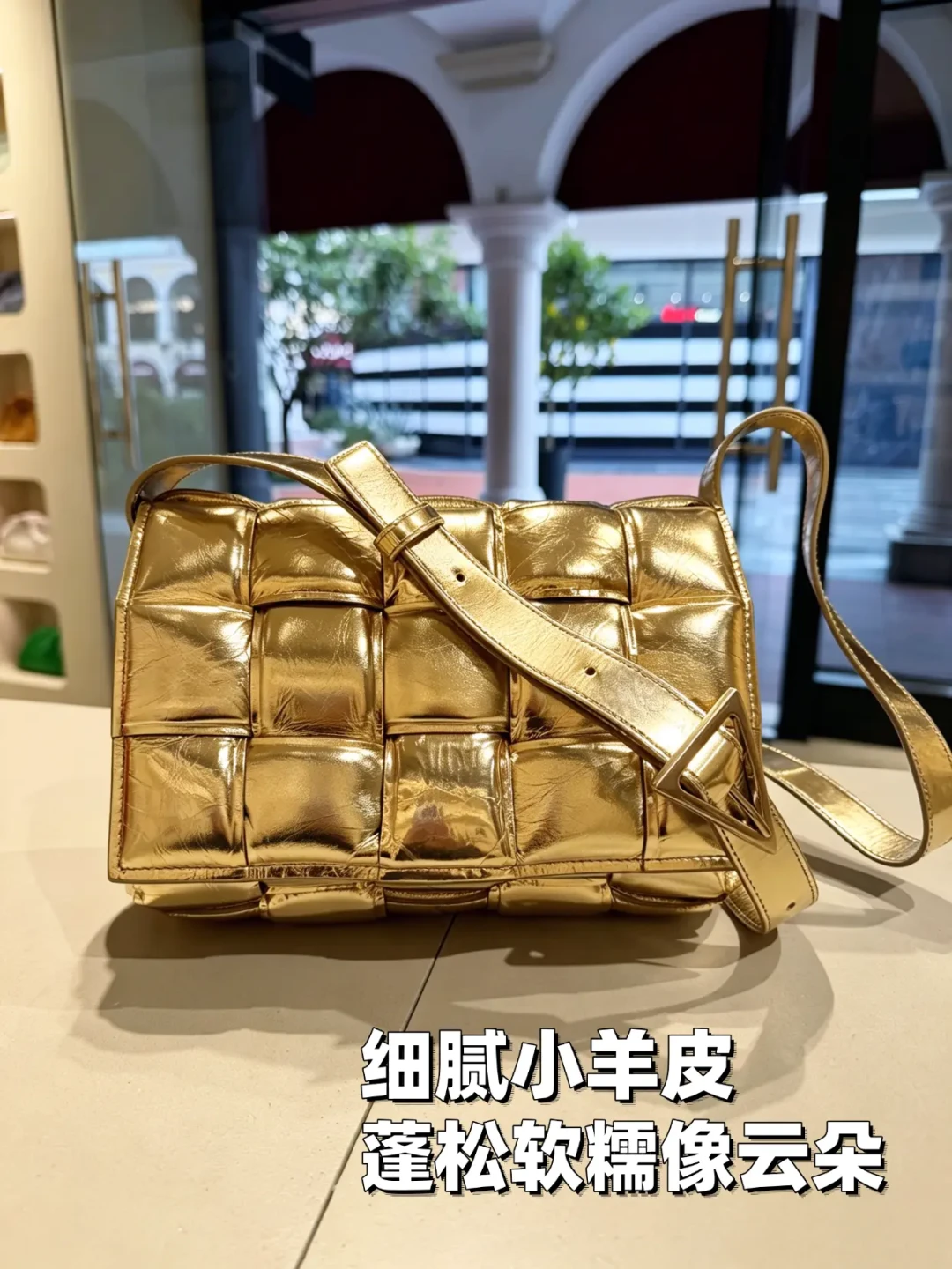 Bottega Veneta 专柜一直在涨价,奥莱却能做到2折:7家国内外折扣店我都摸清了