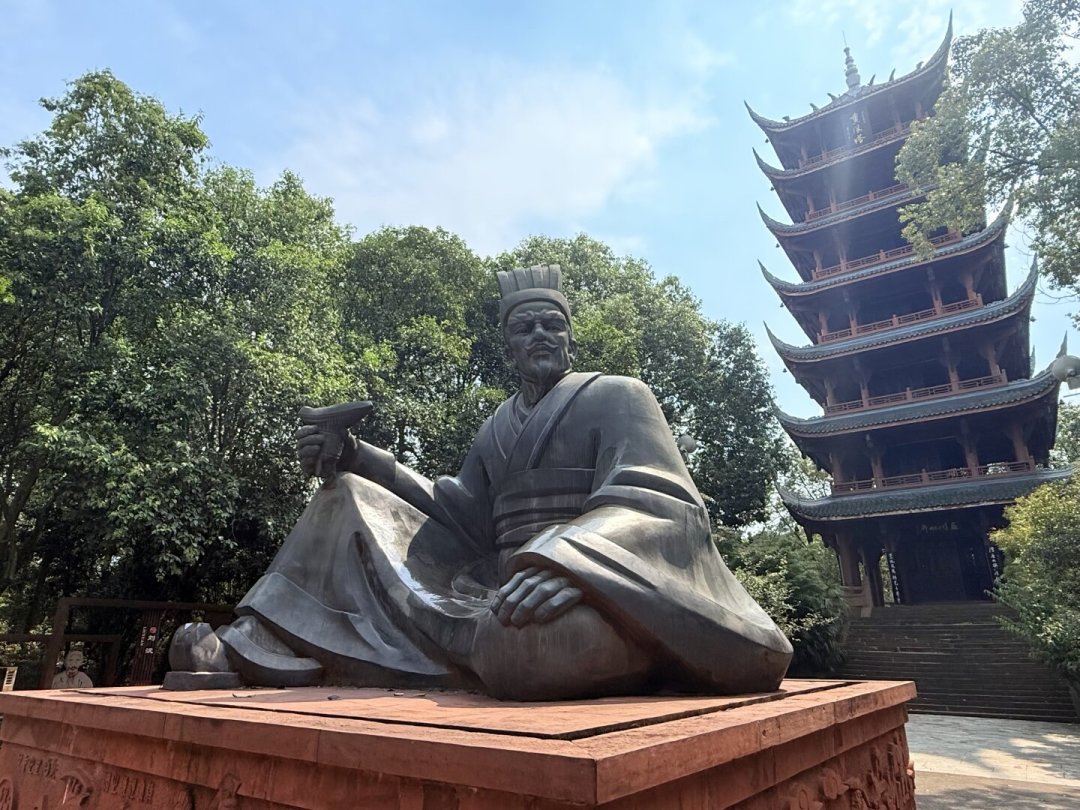 诸葛亮死后,蜀汉靠他撑了12年——但多数人只记得姜维