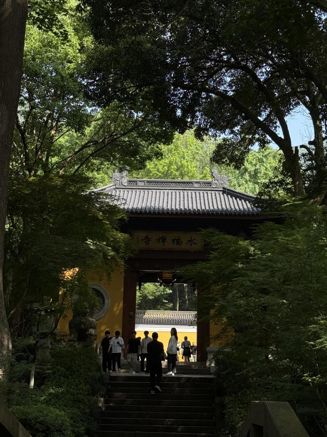 没约上灵隐寺?隔壁永福寺,才是这波免票红利里最值的捡漏