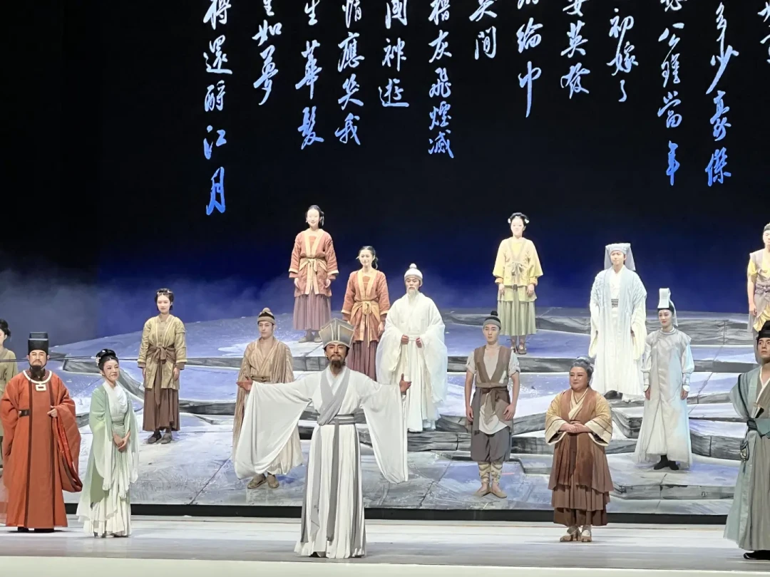 两场秒罄，100元档还有人等：苏轼粉国庆看音乐剧《大江东去》，先想清楚这三件事