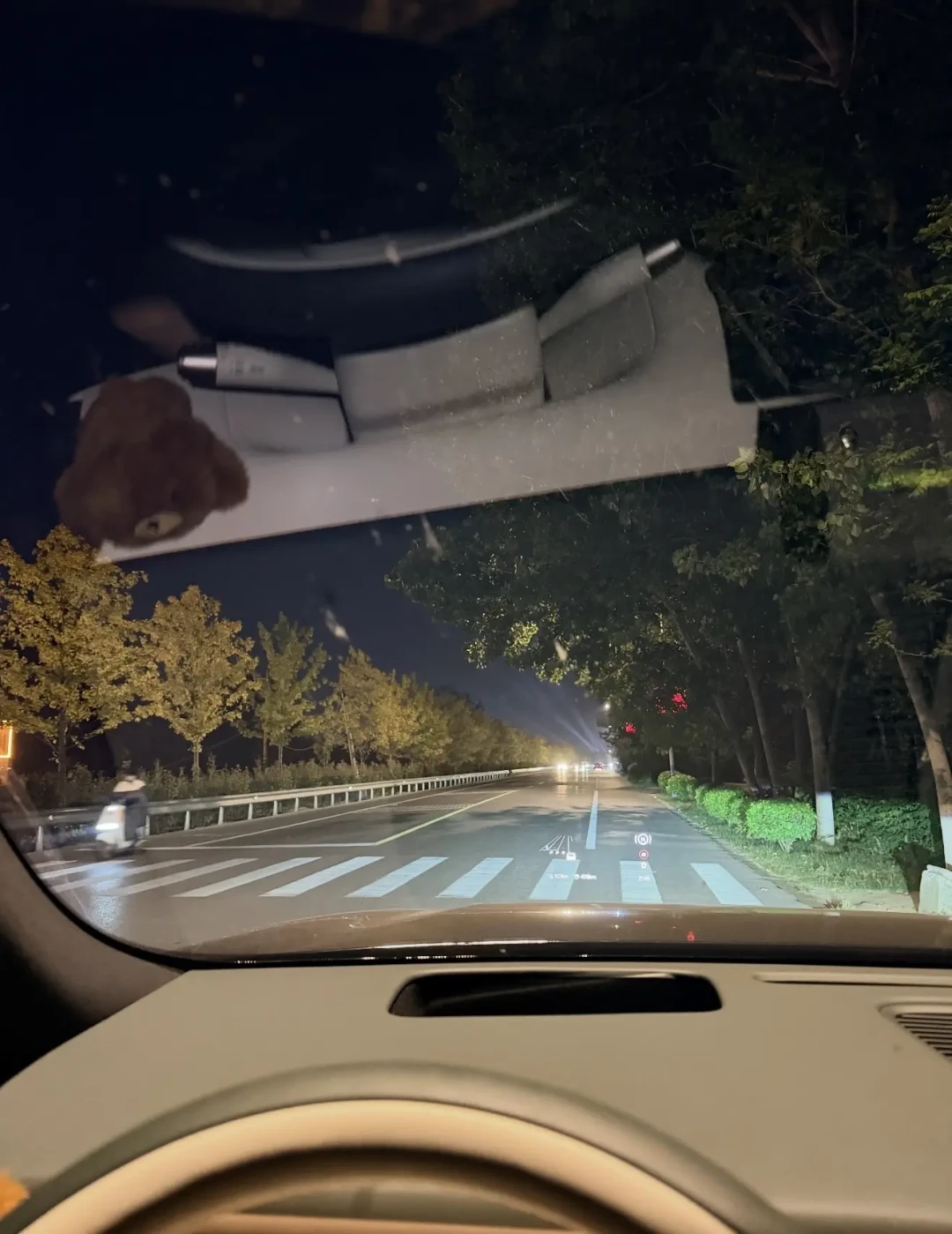 新一代理想L9交付满三个月：硬件堆满了，争议也堆满了——花50万之前，先把这三场争论看明白