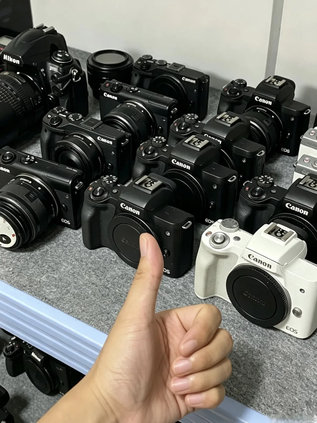 演唱会“租神器”避坑全攻略:差价能到5倍,激光烧机自己赔,归还验机还有套路