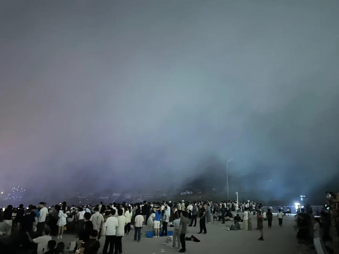 南京20万发西游焰火收官,口碑却两极:86版《西游记》开播40周年,这波纪念潮还剩什么值得追