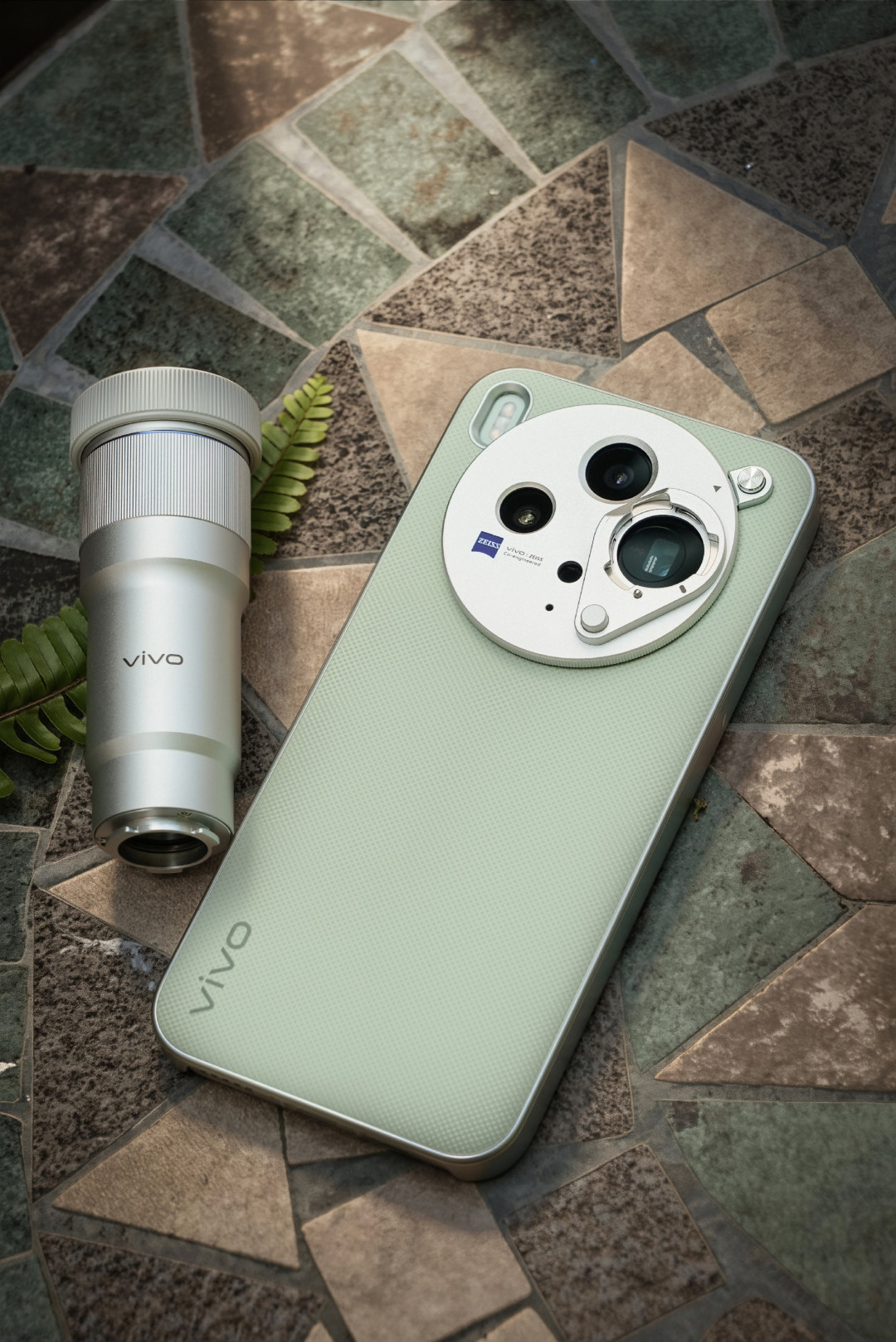 全行业都在涨价，vivo X300s却跌到3561元：对了6份到手价和5个月口碑，现在谁能冲谁该等