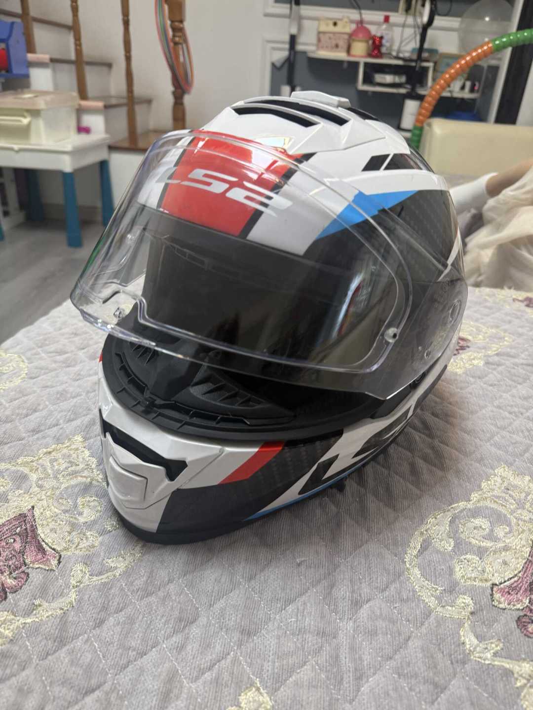 摩旅要不要上拉力盔?我把LS2的摩旅盔对了三条路线:非铺装比例定盔型,行程长短定重量