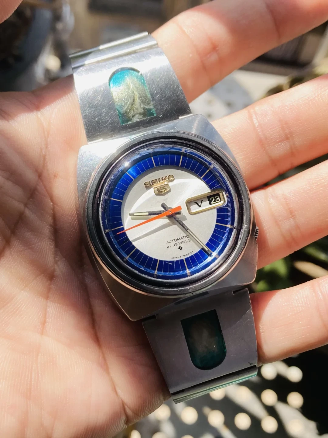 中古精工彻底火了:翻了全网40多个真实入手帖,算清多少钱能玩哪块表、哪些坑不能踩