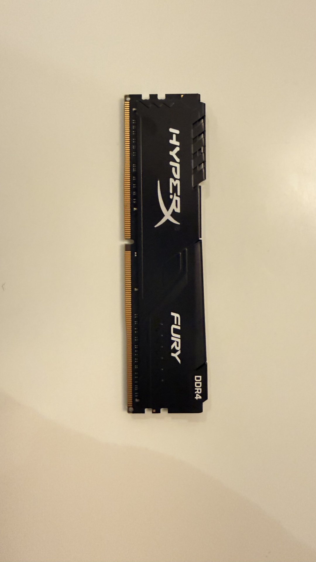 5060Ti 3800买入4000秒出,2400元名人堂套条挂一个月没人要:这波涨价潮里,卖掉手里的电脑是回血还是被套?