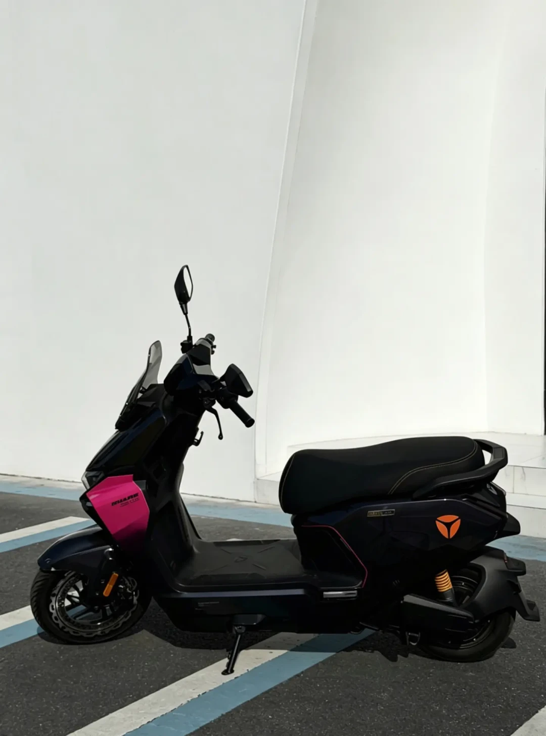 智能电动车不续费就变