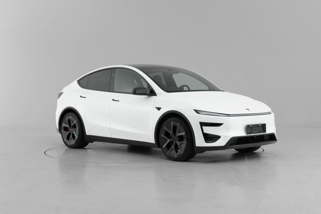 7月零售前十车型,只剩一台燃油车:我把三笔清仓账算完,想给金九银十抄底油车的人泼盆冷水