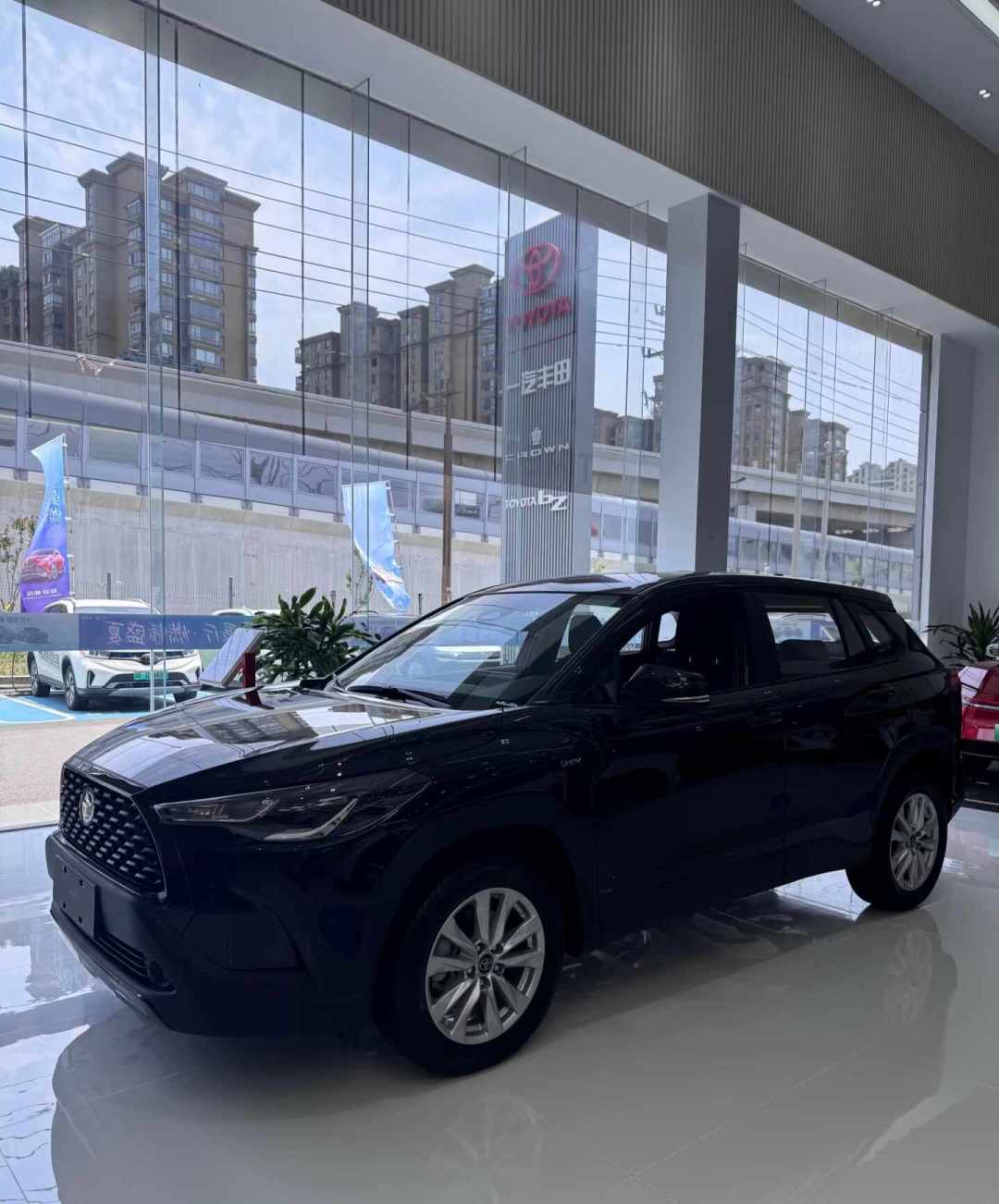7月零售前十车型,只剩一台燃油车:我把三笔清仓账算完,想给金九银十抄底油车的人泼盆冷水