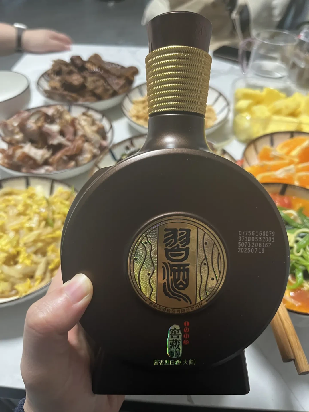 从560元一瓶到350多块：习酒1988跌进赖茅的地盘，200到400元的酱酒每一档该怎么花
