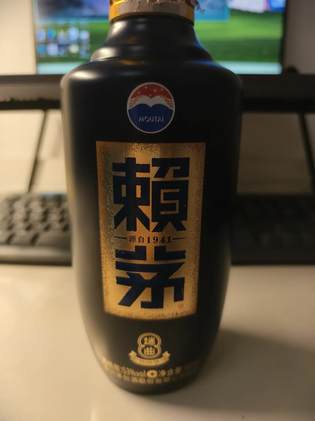 从560元一瓶到350多块：习酒1988跌进赖茅的地盘，200到400元的酱酒每一档该怎么花