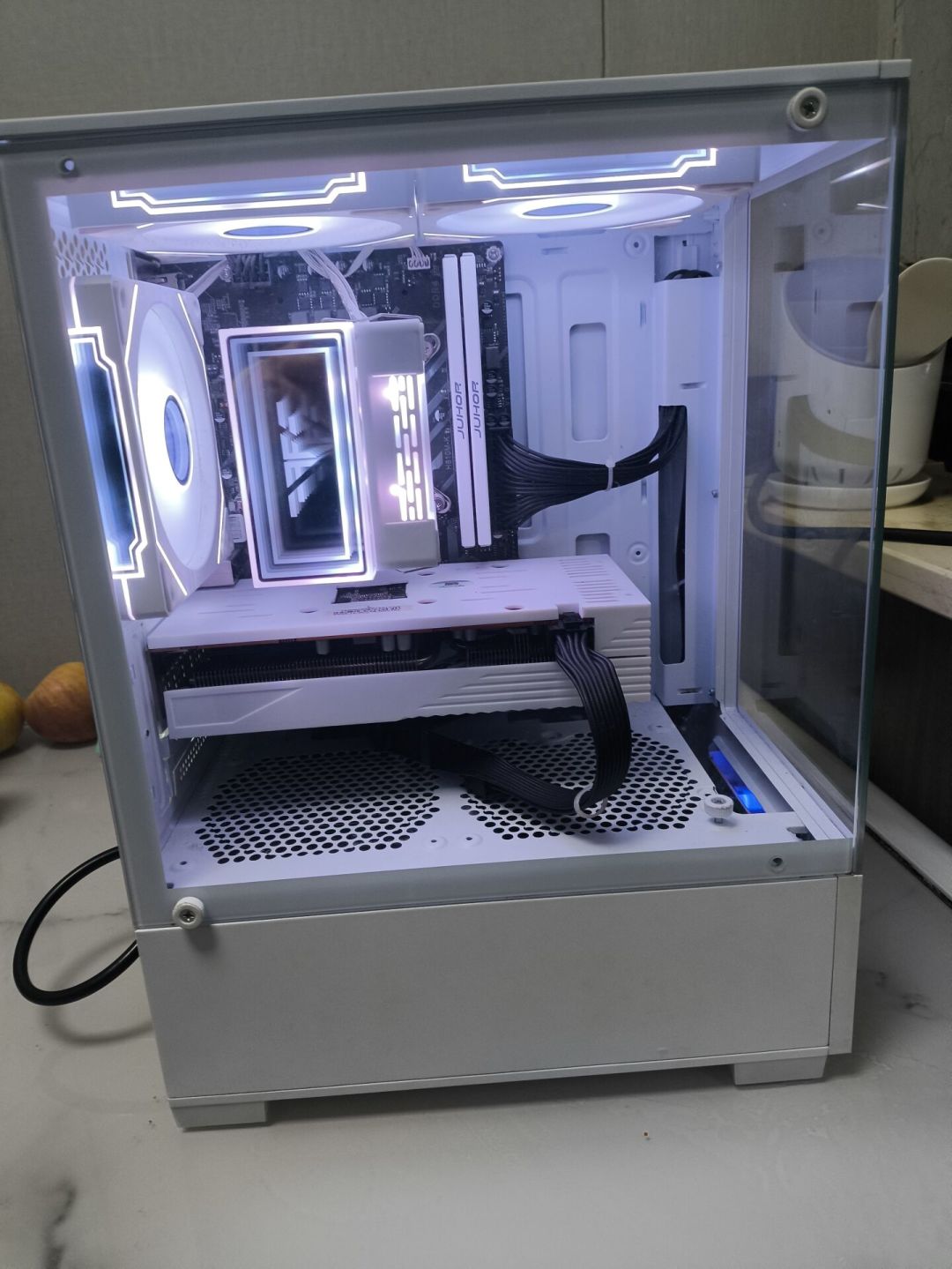 17条同标题视频推一块300元的板:华南金牌H610M-K种草潮,撞上DDR4还要涨50%