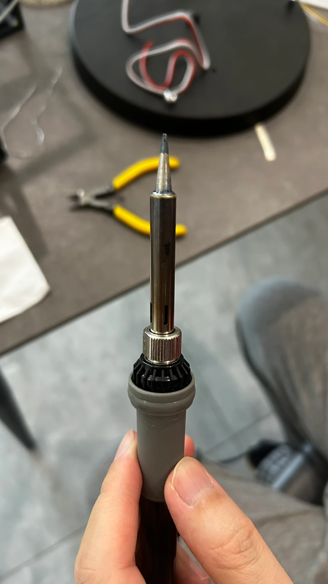 烙铁头发黑别先上砂纸,那是毁掉它最快的方式:先分诊再复活,大部分头还能救