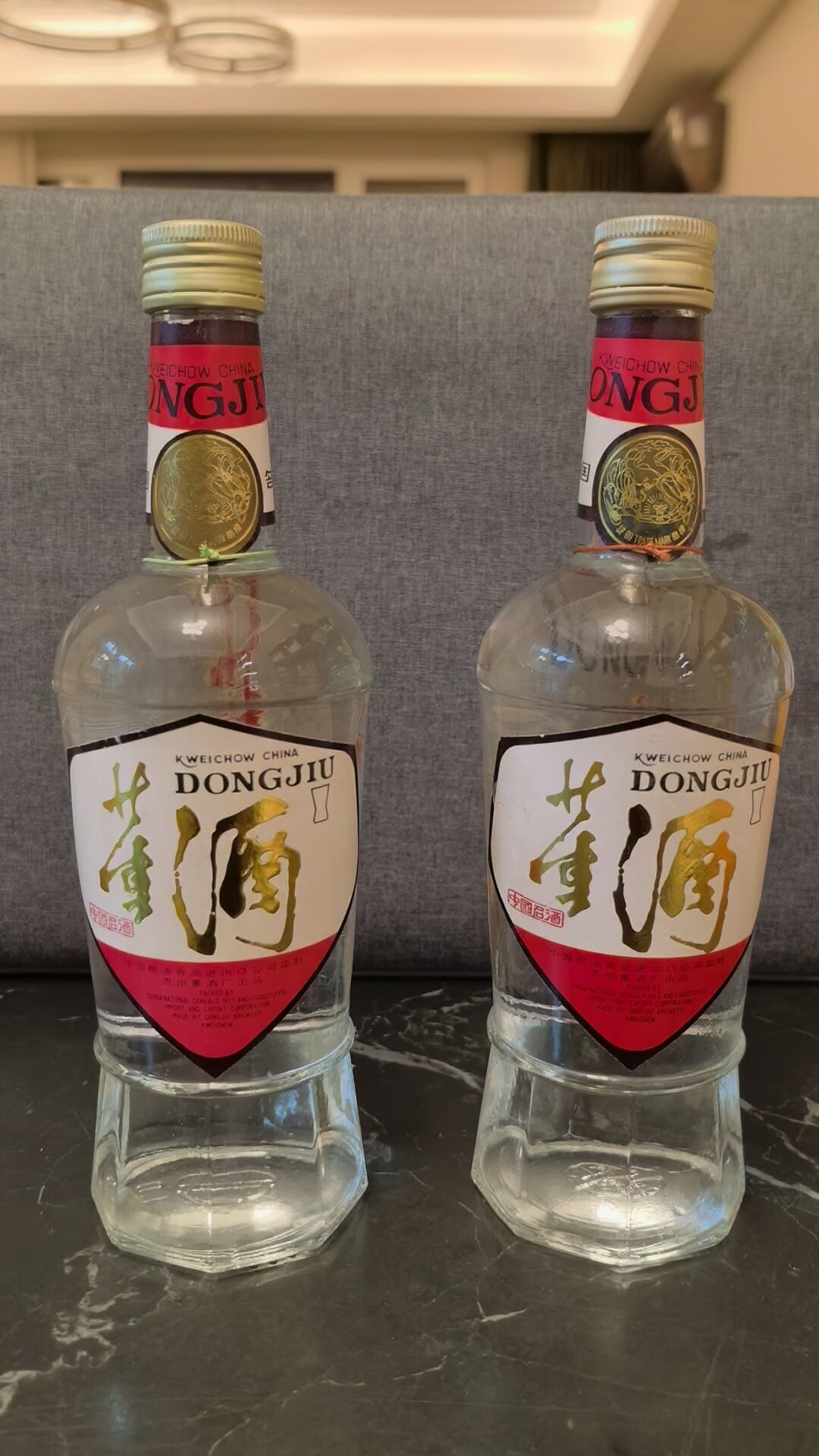新董酒跌到85元一瓶,80年代老董酒却报价上万:家里那瓶落灰的,到底是哪一档?