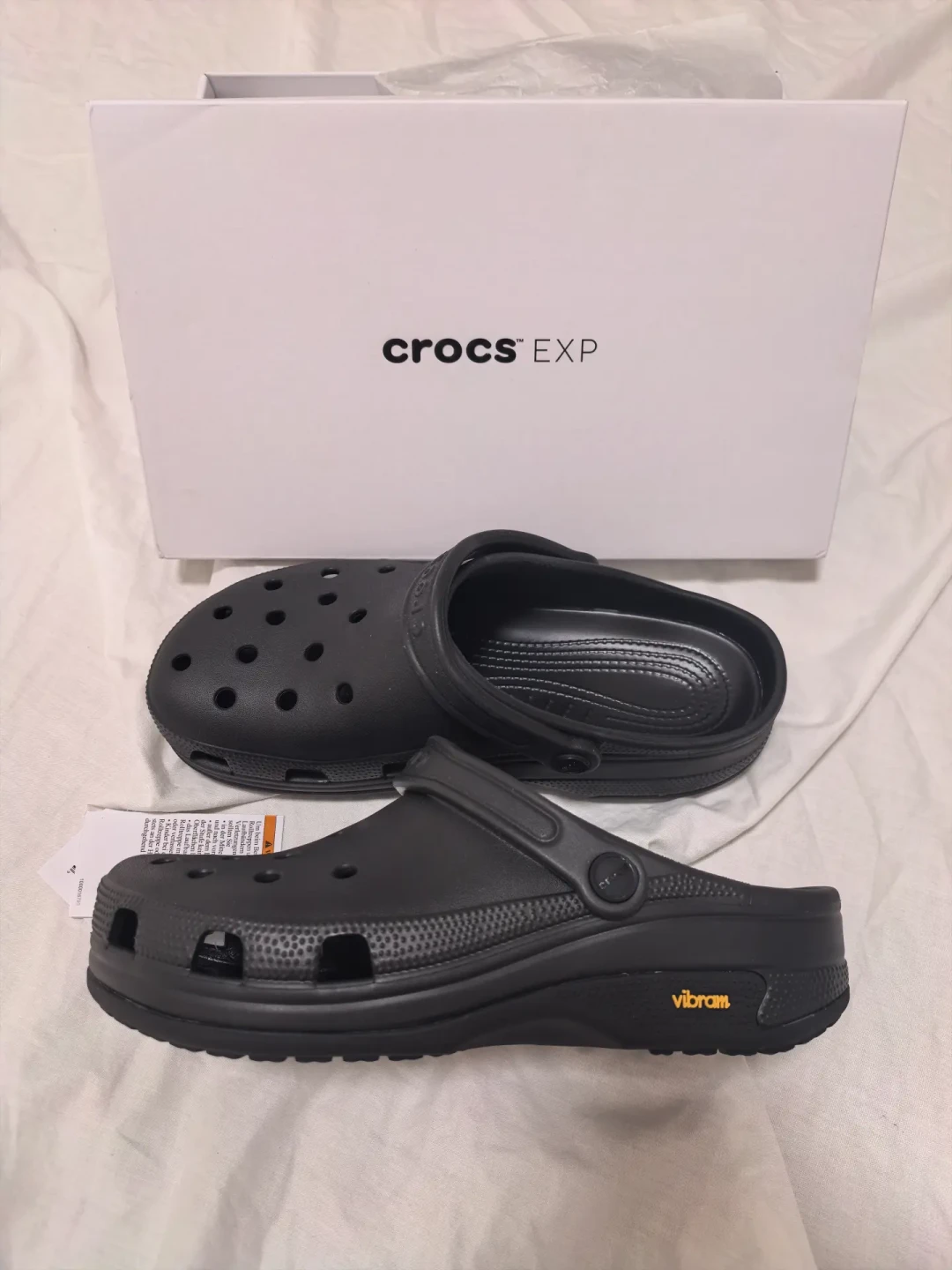 Crocs第一次把Vibram装上洞洞鞋：有人800+买成冤种，有人日代400+捡漏，这个黄八角到底值多少