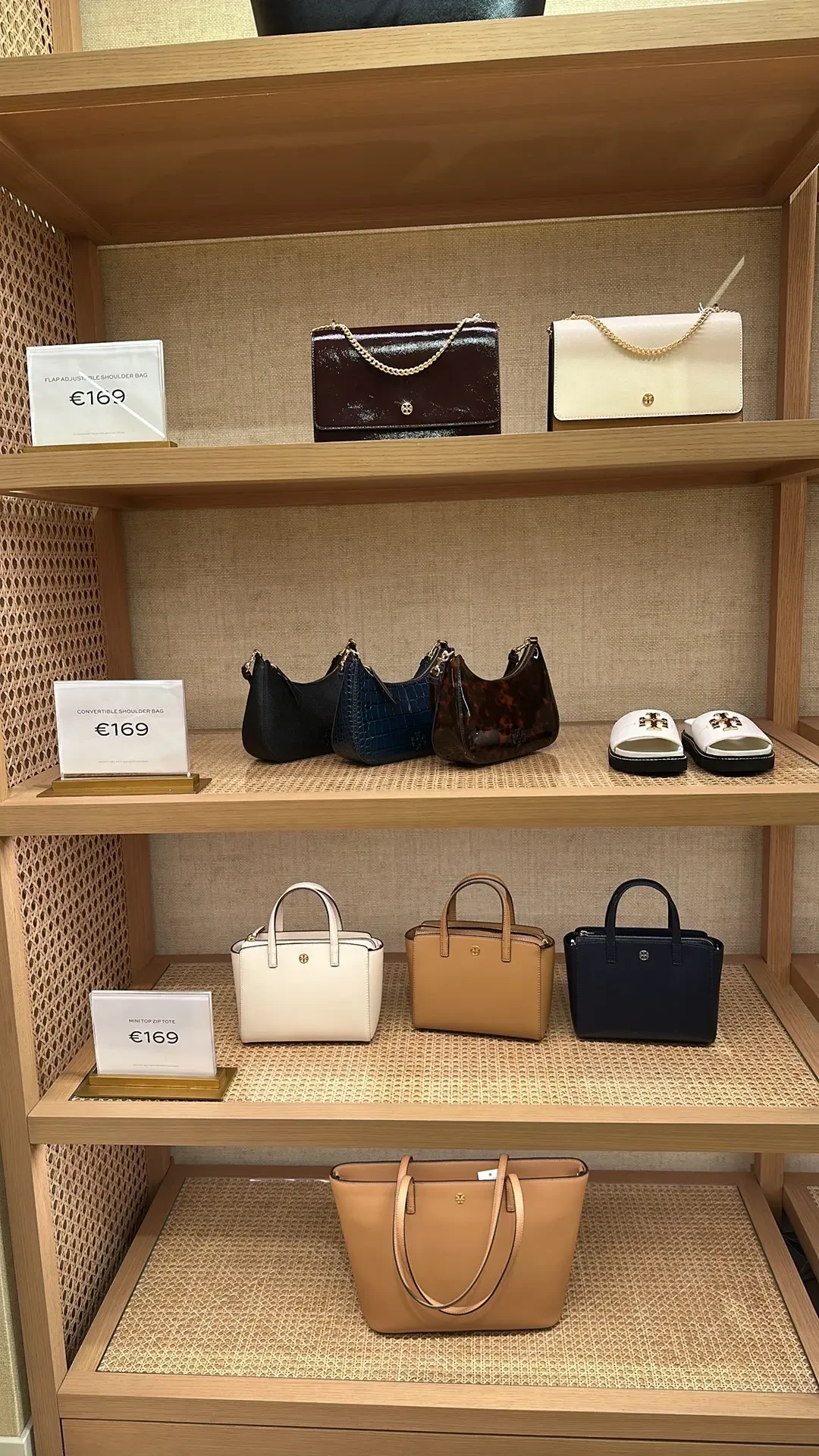 意大利打折季最后10天折扣最深:佛罗伦萨Gucci 2.5折、罗马机场LV七折,折扣怎么叠、退税坑怎么避,一篇讲清