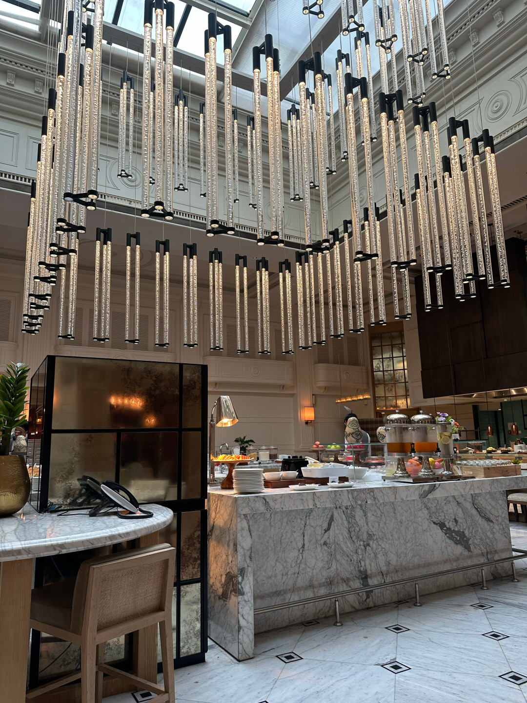 前台早餐150-250元一位,团购券却卖到25元:高星酒店的
