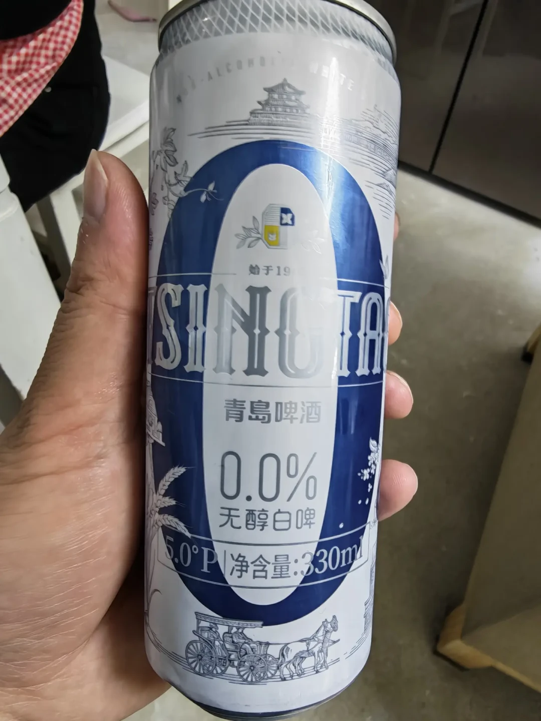 狂喝8瓶