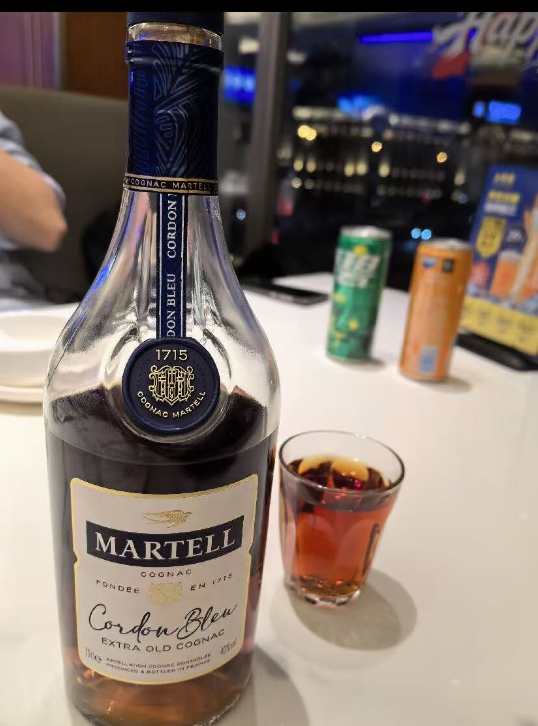蓝带兑冰红茶是浪费,但名士真不必纯饮:马爹利分瓶喝法指南,正好赶在中秋家宴前