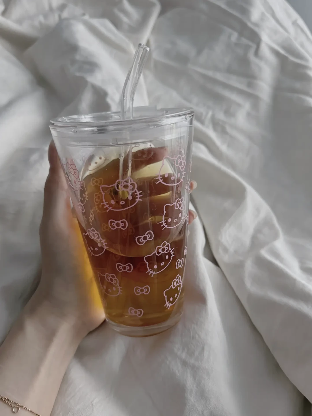 秋梨膏进入旺季,但19.9元一大瓶的大概率是“梨味糖浆”:给孩子买之前,先看3步配料表判断法、3档价格账和4种不能喝的情况