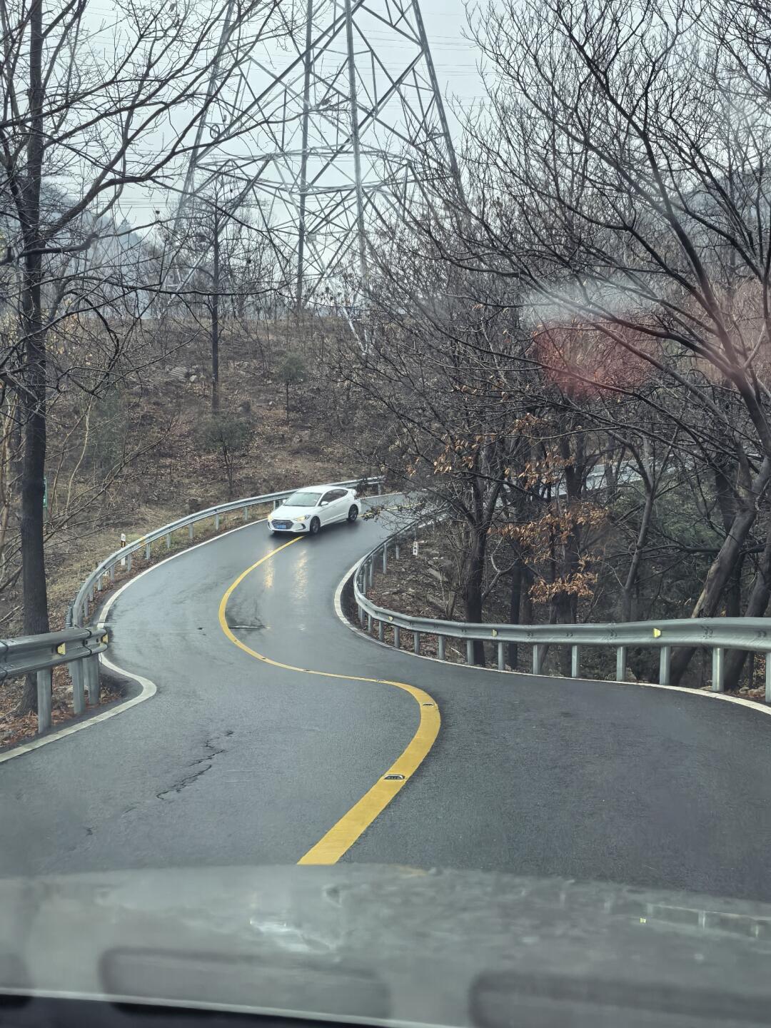“预计节省6分钟”,结果被导上了山间小路:翻完1283条被导航坑的评论,我整理出这份掉头指南