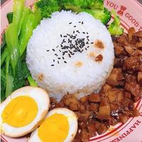 三秒看灶台、一筷子验肉，老饕教你避开台湾卤肉饭的坑