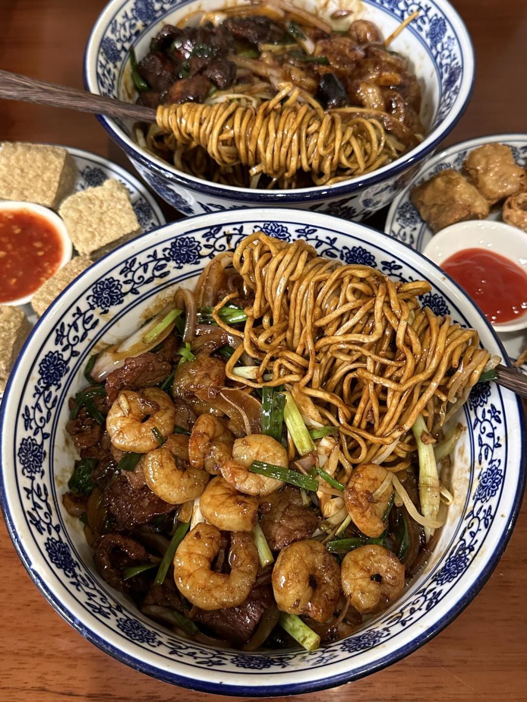 杭州“美食荒漠”再吵翻:英国人醋鱼视频十万赞,77家米其林上榜店不答应,国庆前把怎么吃说清楚