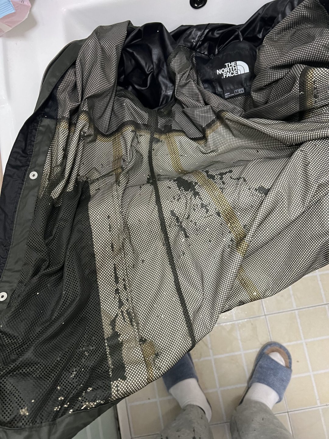 哥伦比亚拿出来一身白粉金粉?扒完全网投诉:有的能赔、有的能救、有的只能扔了