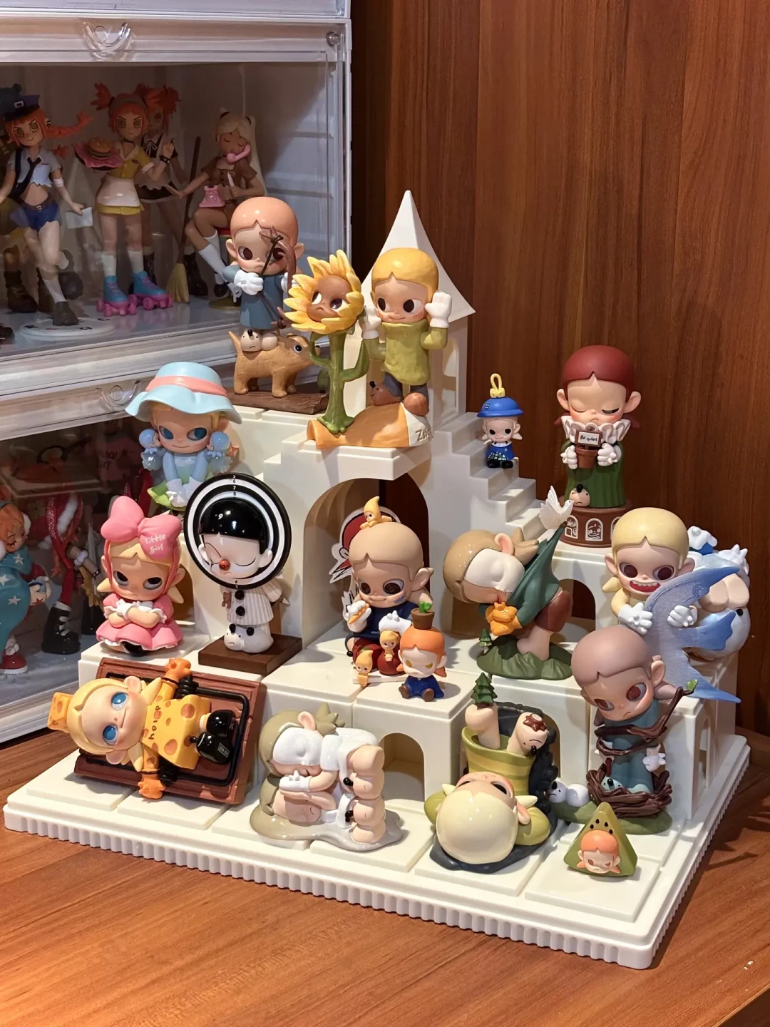 娃越来越便宜,展示盒可不便宜:盲盒收纳4条路线,最便宜的3块多一个
