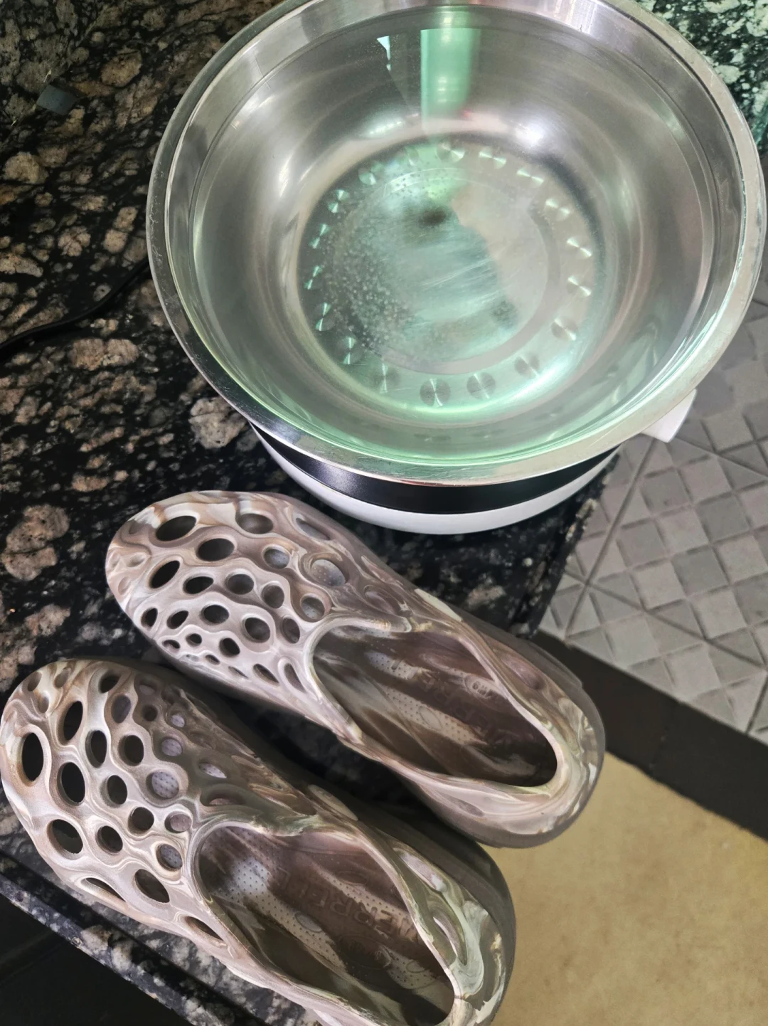 迈乐毒液3到手不合脚?别急着挂闲鱼:小一码、热塑微调、改装,三条补救路一次说清