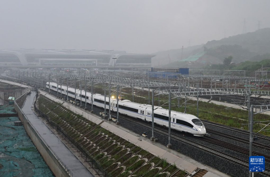西康开始试运行、雄商冲刺9月底通车:10条新线迎来“开通潮”,铁路摄影下半年的拍摄窗口一次说清