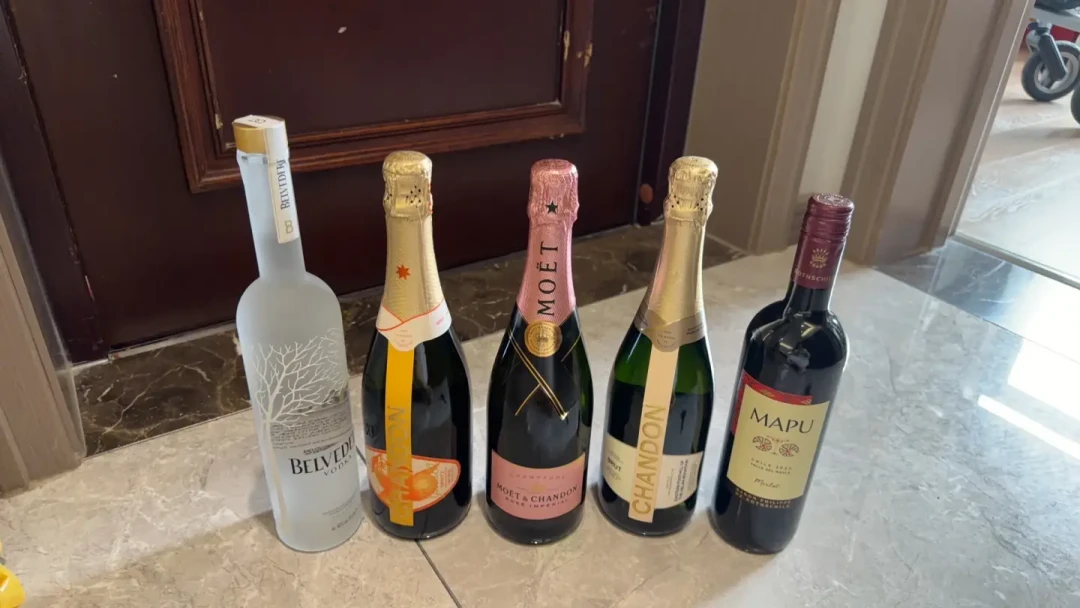 香槟连跌两年终于回暖,但回暖的不是你那瓶酩悦:秋季婚宴季前,该抄底了吗?