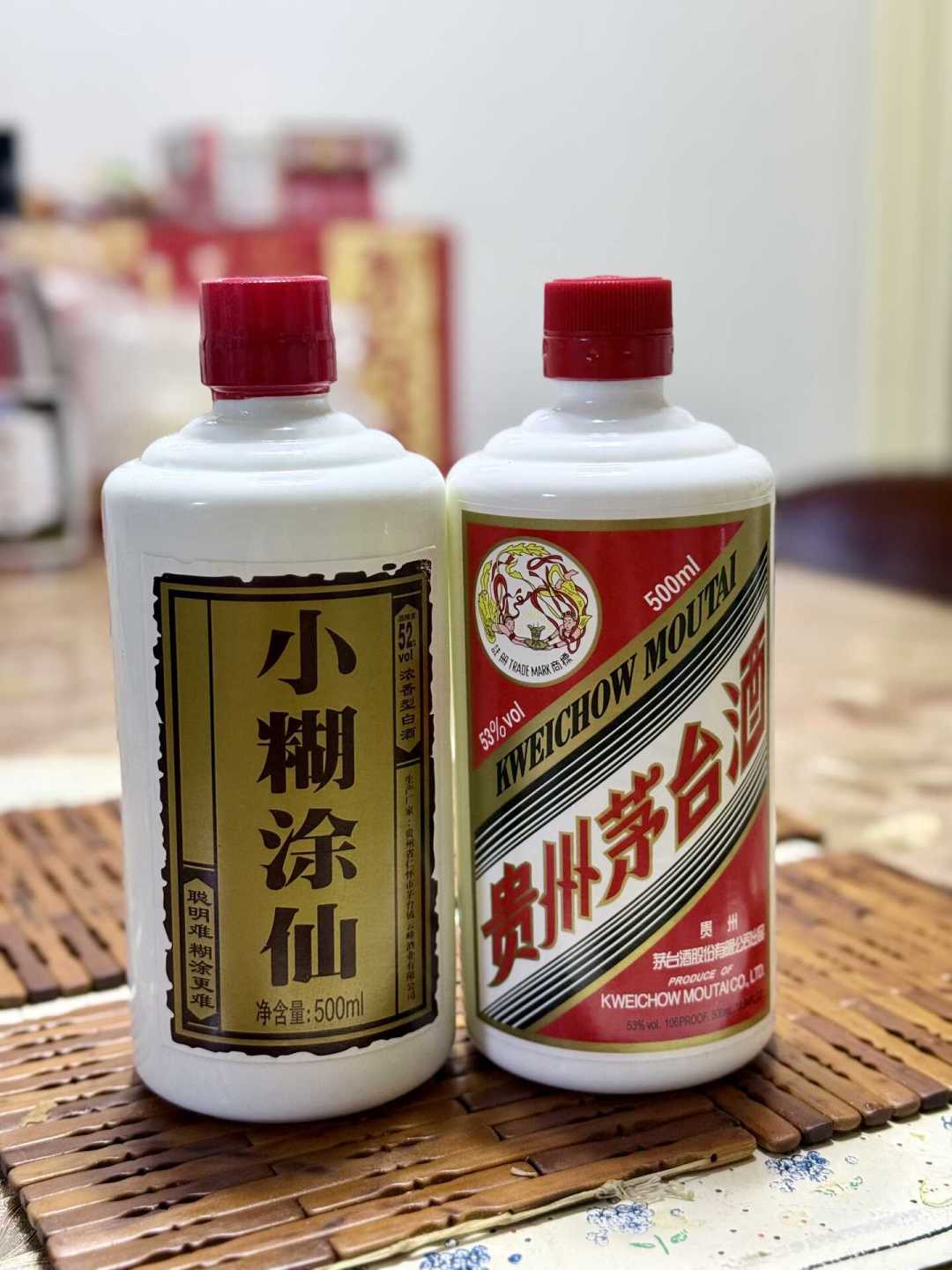 在茅台镇做浓香的小糊涂仙,百元经典款还值得买吗:中秋前,把选哪瓶、躲哪些坑一次说清