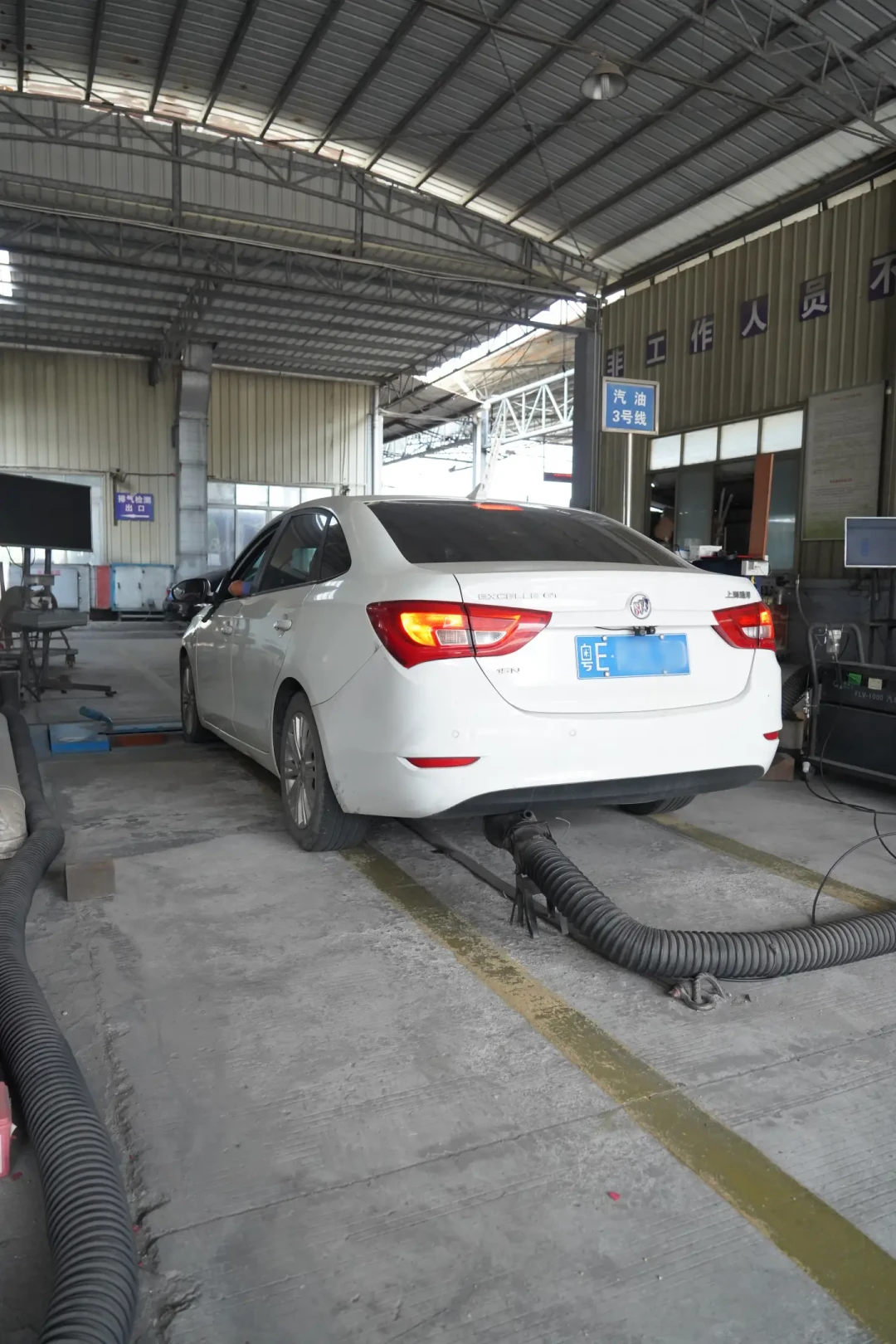 《生态环境法典》施行，老车年检真的变了：被封死的不是车，是