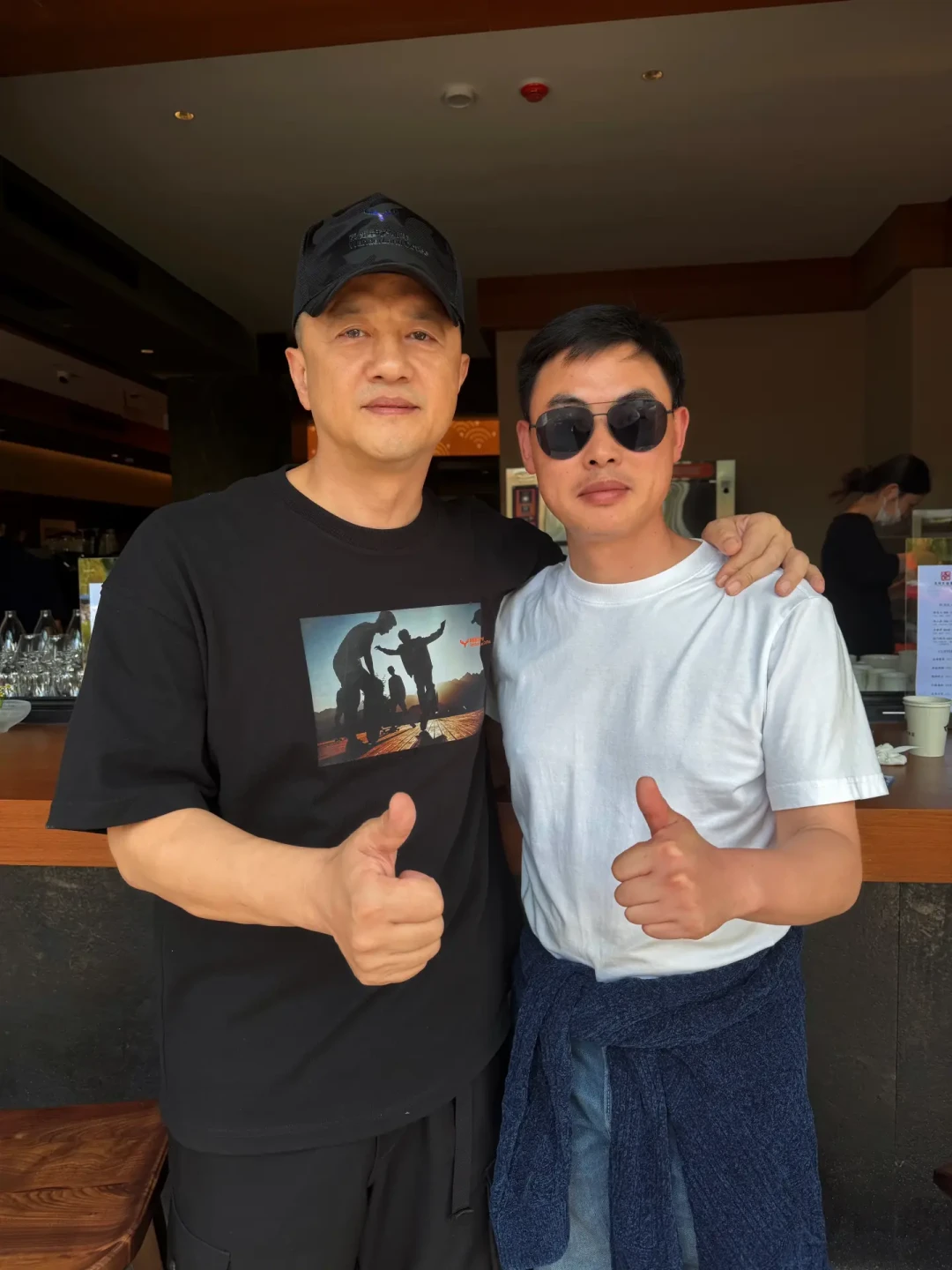 最便宜的房间2000多元一晚,比昆明市区五星酒店还贵:李亚鹏新开的滇池民宿值不值得住