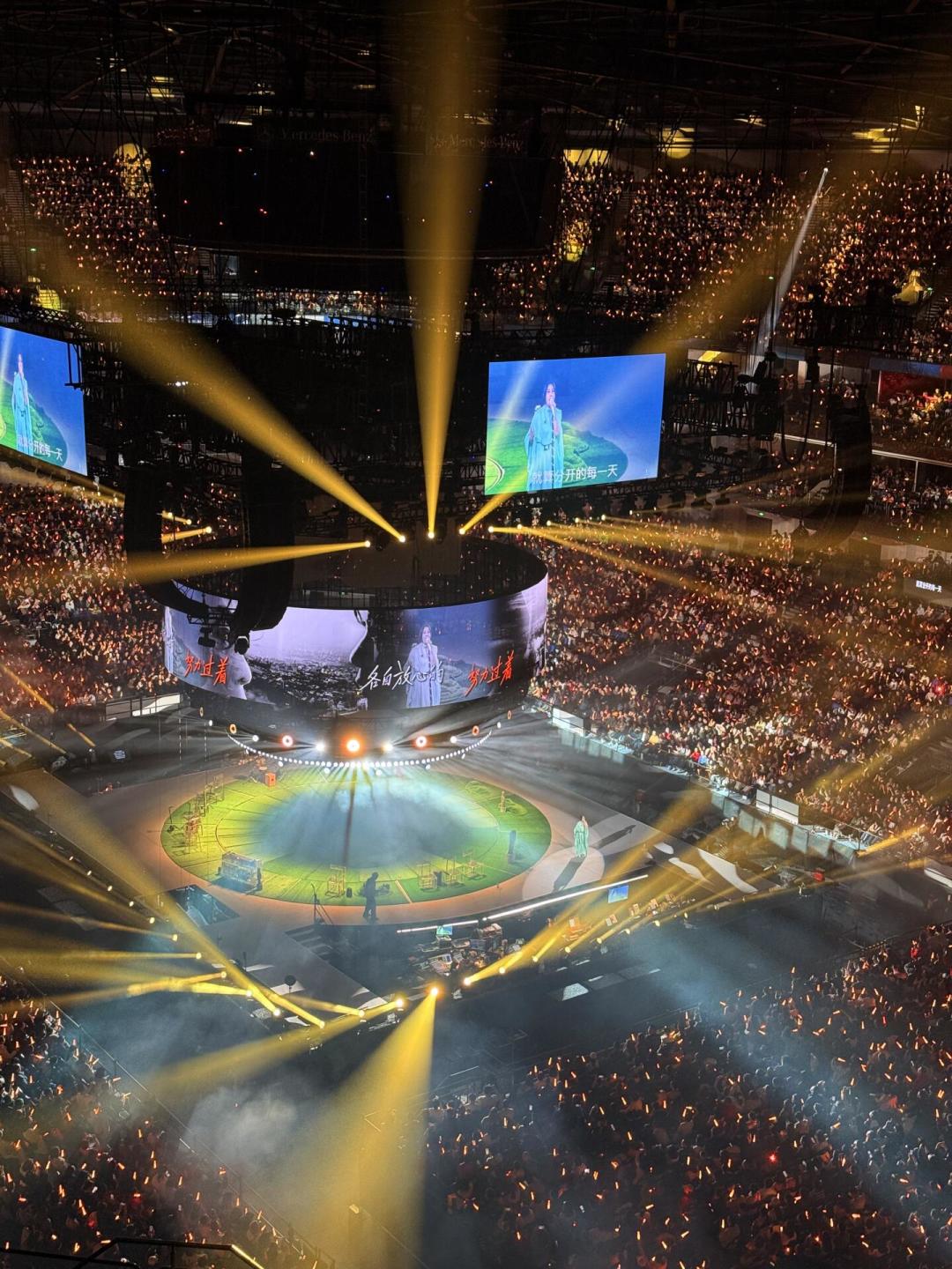 王俊凯内场被炒到8000,华晨宇巡演几乎站站五折:演唱会票该
