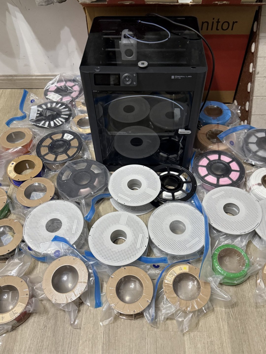 3000块买的,用了一个月2000出:多色3D打印机挤进山姆,准新机也挤上了二手市场