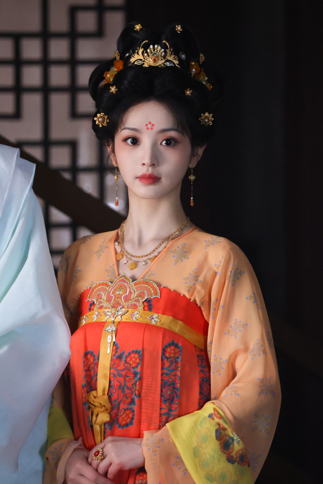 田曦薇《青风吹又生》开机18天,设定传了三版:预约前先分清哪些是真的