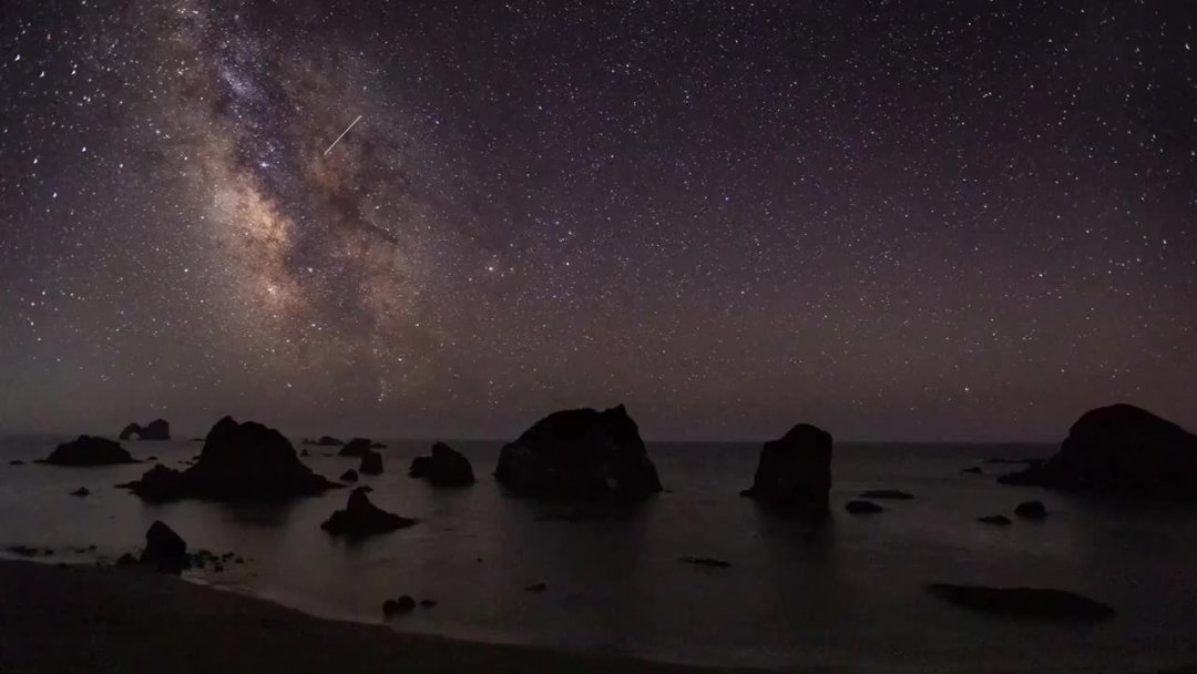 近10年月相最好的英仙座流星雨结束了：亲眼看一场流星，到底要花多少钱？