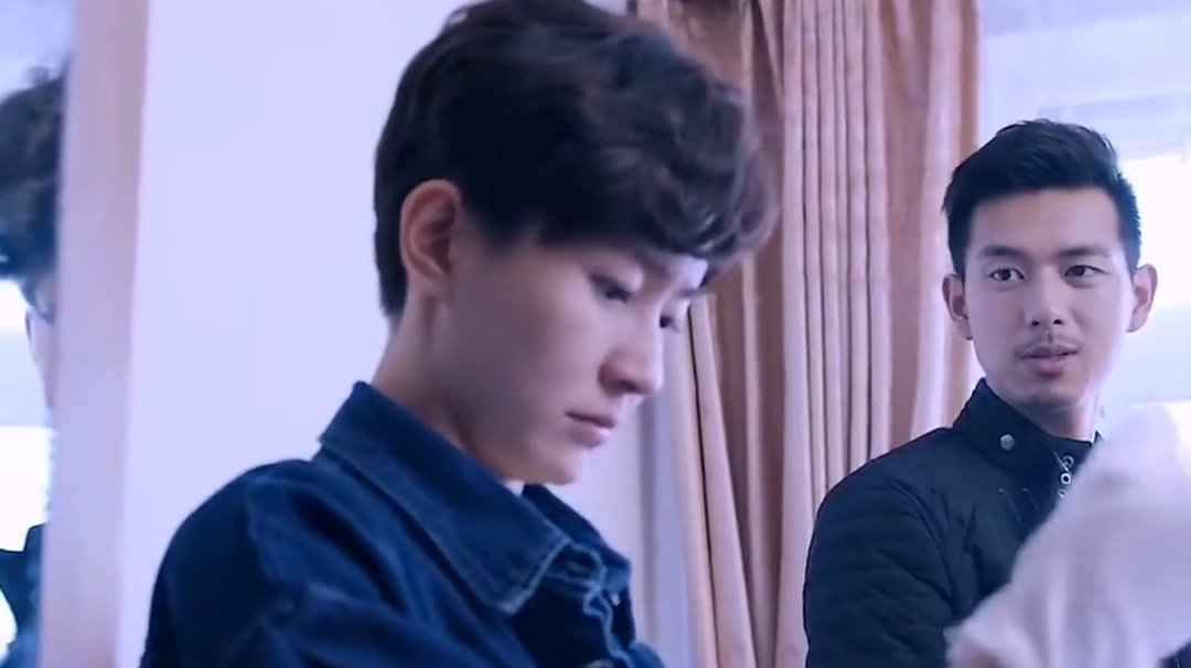 张若昀之后又有董子凡：法医秦明十年拍了十版，只有第一部没被骂