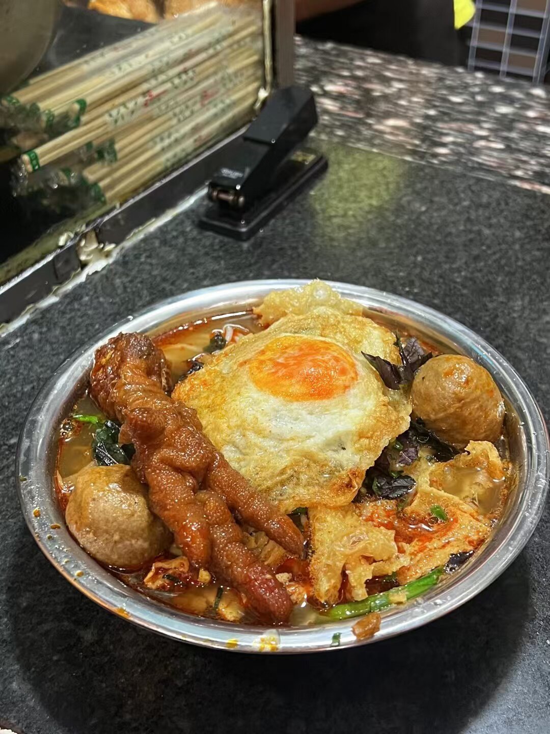 零流量、零IP、零宣发,口碑却爆了:悬疑剧《蝉》值得投入23集的时间吗?