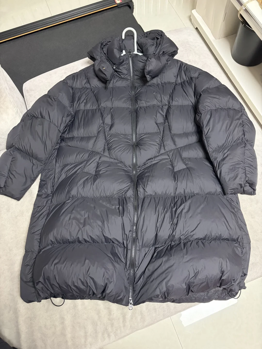 江南布衣反季羽绒服低至2.5折:蹲