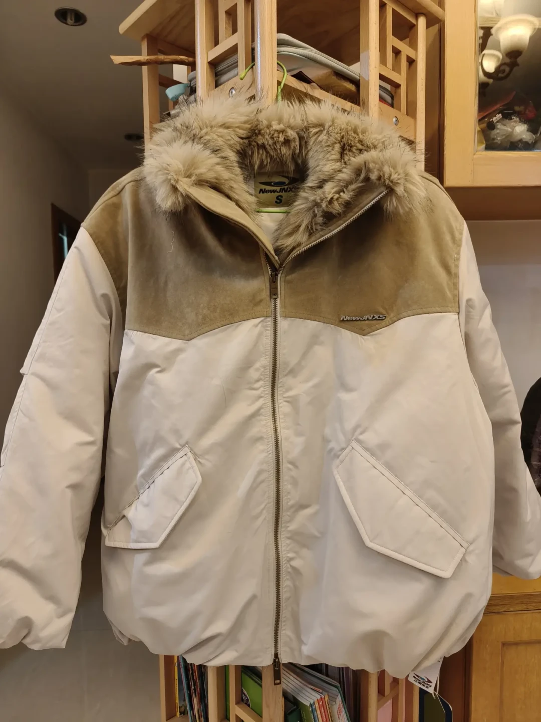 470元买的羽绒服,别人两百多拿下:江南先生的反季价格节奏和3个坑
