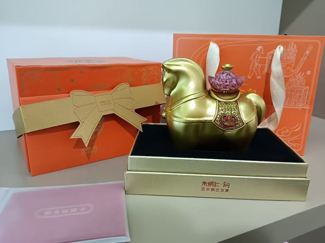 朱炳仁铜道歉并承诺退换:你的铜件掉色了别急着扔,质保和维权路径讲清楚