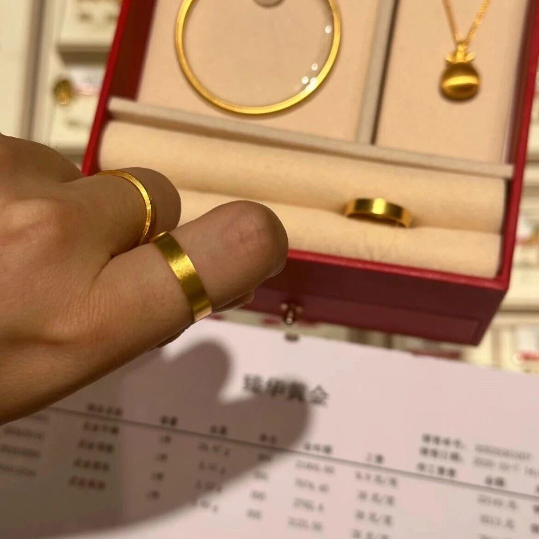大家都去水贝买金，真正值得淘的是宝玉石项链